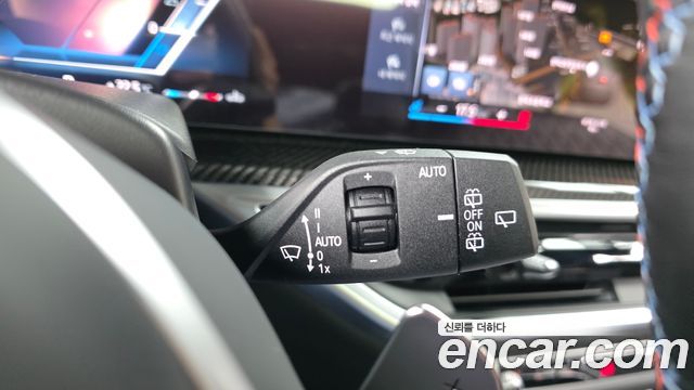 BMW X7 2023 — photo 28