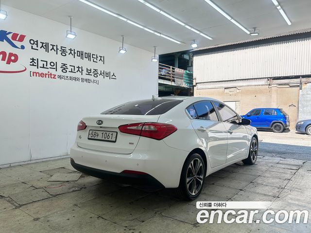 Kia K3 2013 — photo 2