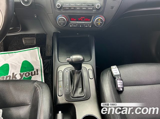 Kia K3 2013 — photo 9