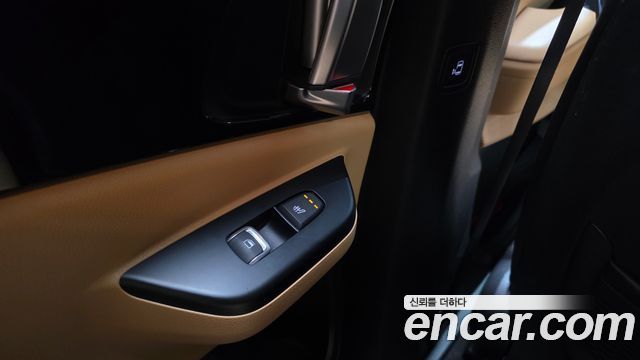Kia Canival 2023 — photo 19