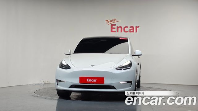 Tesla Model Y 2022 — photo 3