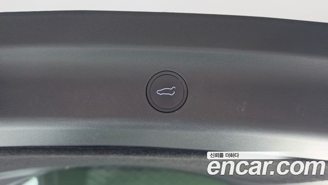 Tesla Model Y 2022 — photo 27
