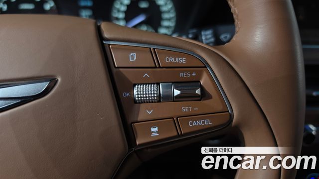 Genesis G90 2019 — photo 23
