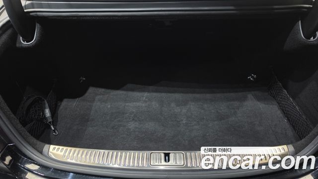 Genesis G90 2019 — photo 25