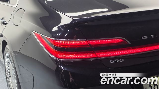 Genesis G90 2019 — photo 9