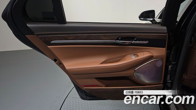 Genesis G90 2019 — photo 15