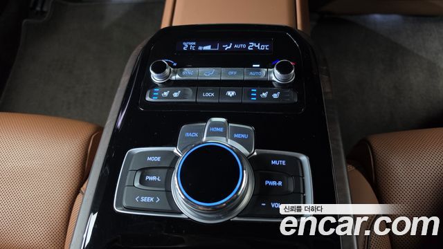 Genesis G90 2019 — photo 44