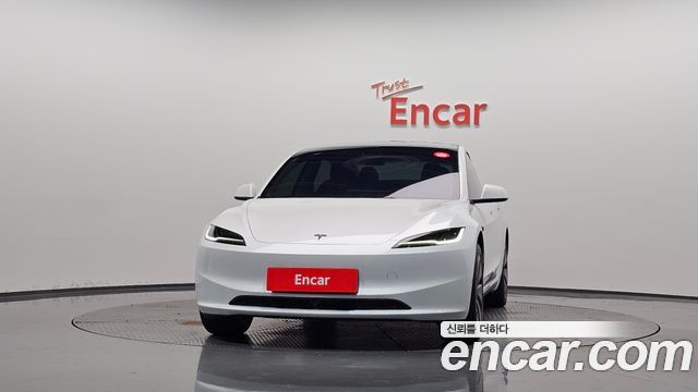 Tesla Model 3 2026 — photo 3