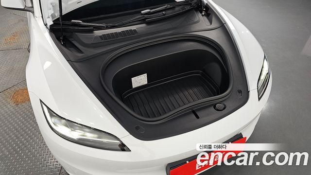 Tesla Model 3 2026 — photo 6