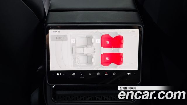 Tesla Model 3 2026 — photo 18