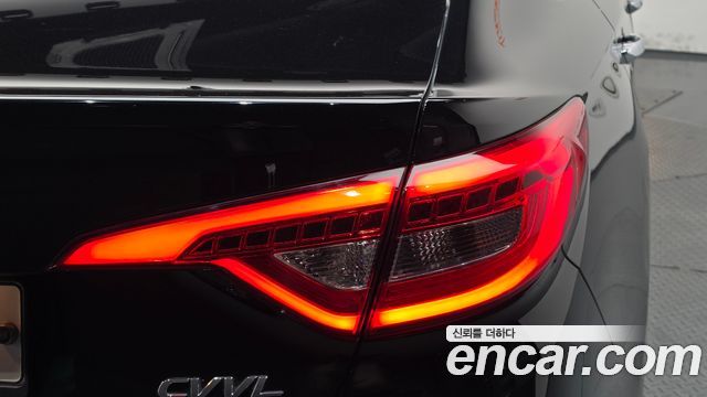 Hyundai Sonata 2016 — photo 9