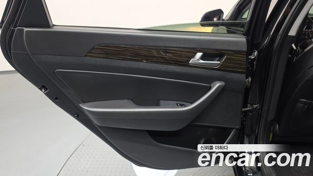 Hyundai Sonata 2016 — photo 15