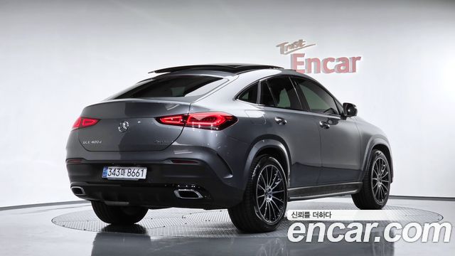Mercedes-Benz GLE-Class 2022 — photo 2