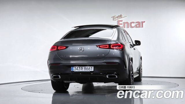 Mercedes-Benz GLE-Class 2022 — photo 4