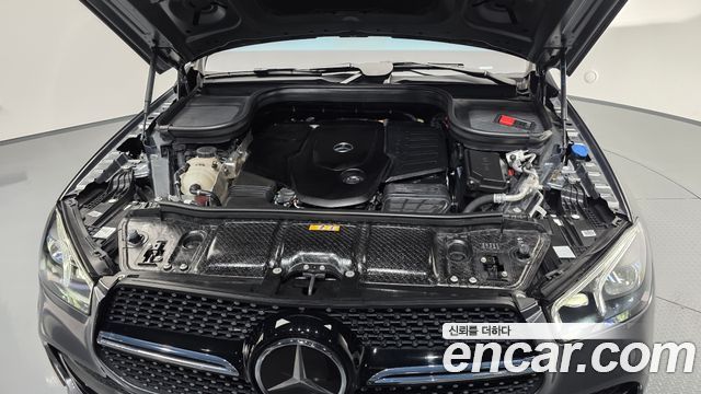 Mercedes-Benz GLE-Class 2022 — photo 6