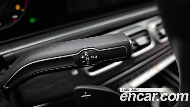 Mercedes-Benz GLE-Class 2022 — photo 12