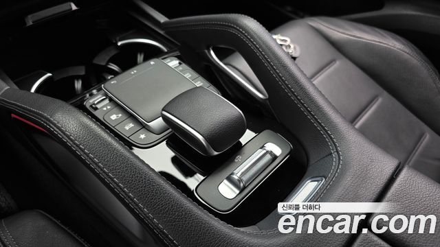 Mercedes-Benz GLE-Class 2022 — photo 24