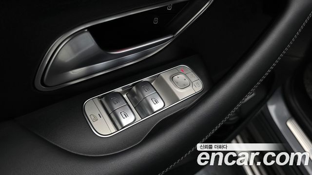 Mercedes-Benz GLE-Class 2022 — photo 29