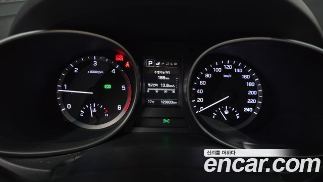 Hyundai Santafe 2016 — photo 11