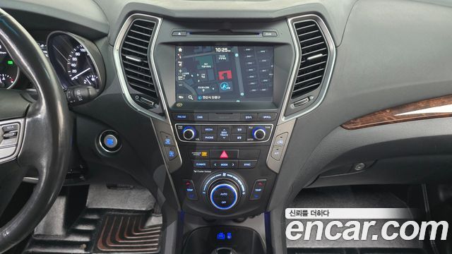 Hyundai Santafe 2016 — photo 18