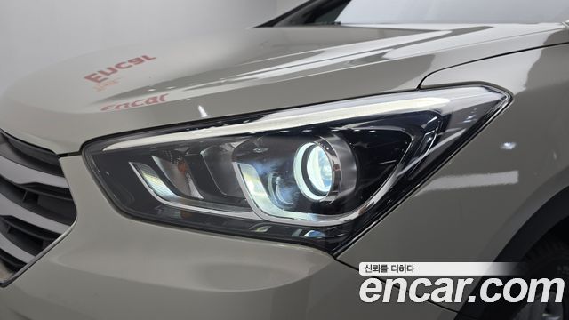 Hyundai Santafe 2016 — photo 8