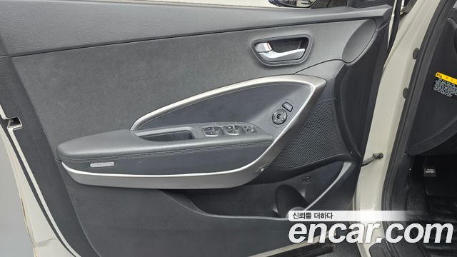 Hyundai Santafe 2016 — photo 14