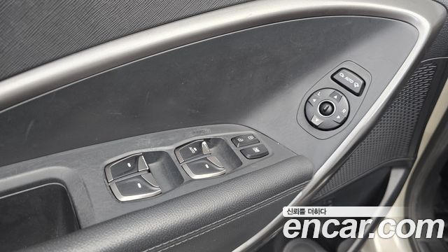 Hyundai Santafe 2016 — photo 29