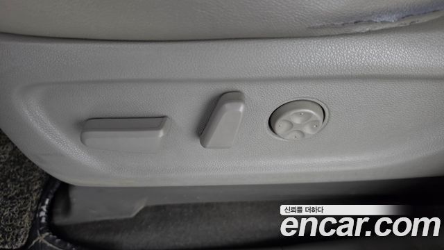 Kia Canival 2019 — photo 31