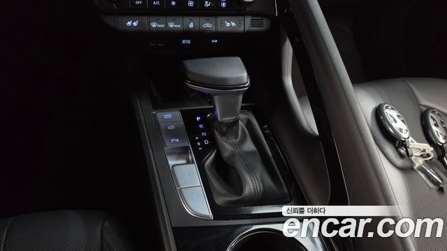 Hyundai AVANTE 2024 — photo 12