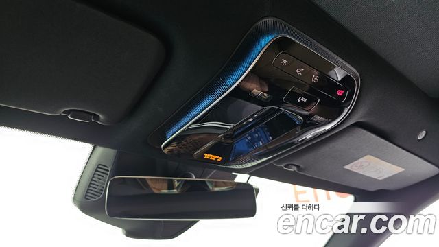 Mercedes-Benz E-Class 2025 — photo 13