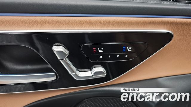 Mercedes-Benz E-Class 2025 — photo 14