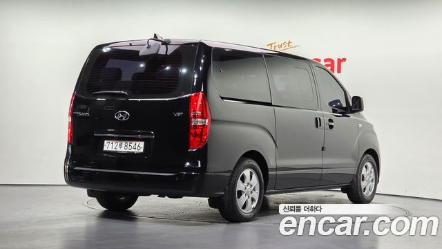 Hyundai Starex 2018 — photo 2