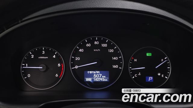 Hyundai Starex 2018 — photo 8