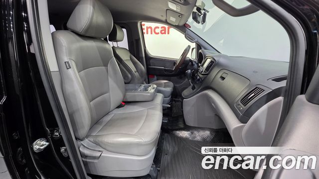 Hyundai Starex 2018 — photo 10