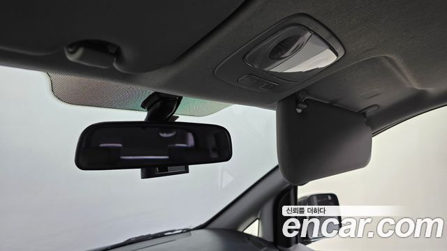 Hyundai Starex 2018 — photo 15