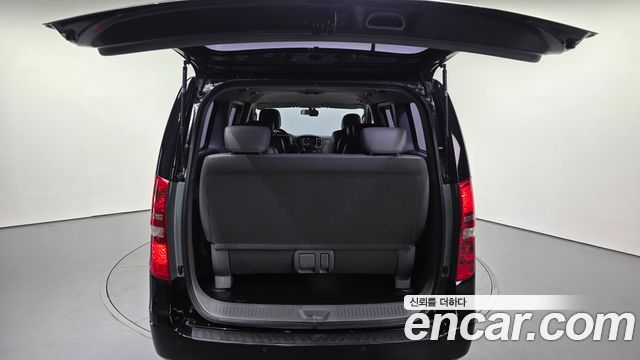 Hyundai Starex 2018 — photo 20