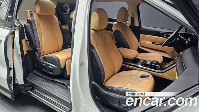 Kia Canival 2022 — photo 17