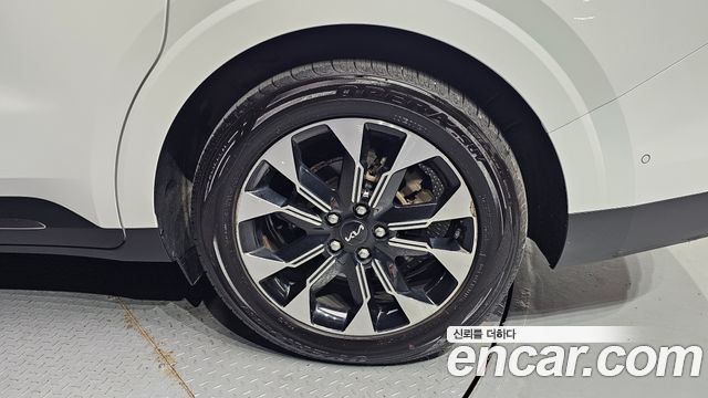 Kia Canival 2022 — photo 7