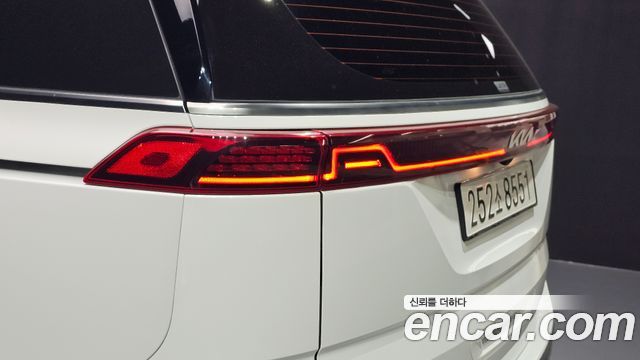 Kia Canival 2022 — photo 9