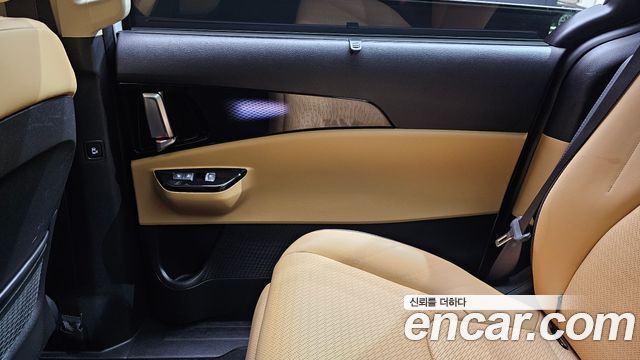 Kia Canival 2022 — photo 15