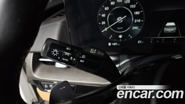 Kia Canival 2022 — photo 30