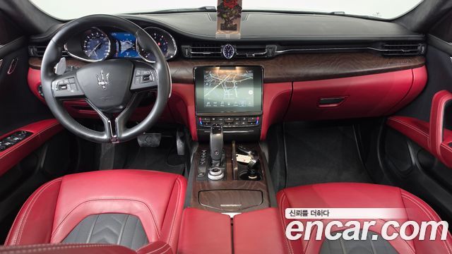 Maserati Quattroporte 2019 — photo 10
