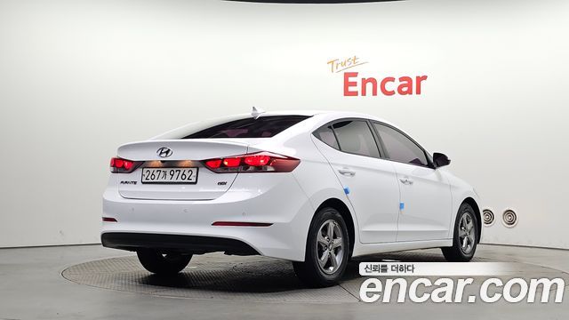 Hyundai AVANTE 2017 — photo 2