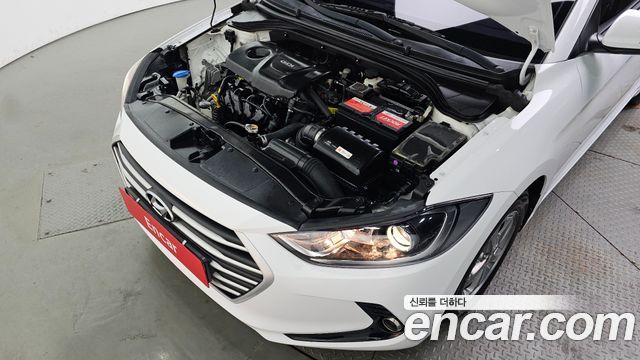 Hyundai AVANTE 2017 — photo 6