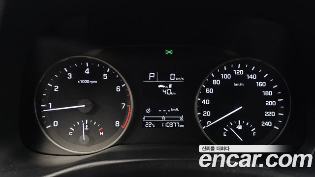 Hyundai AVANTE 2017 — photo 11