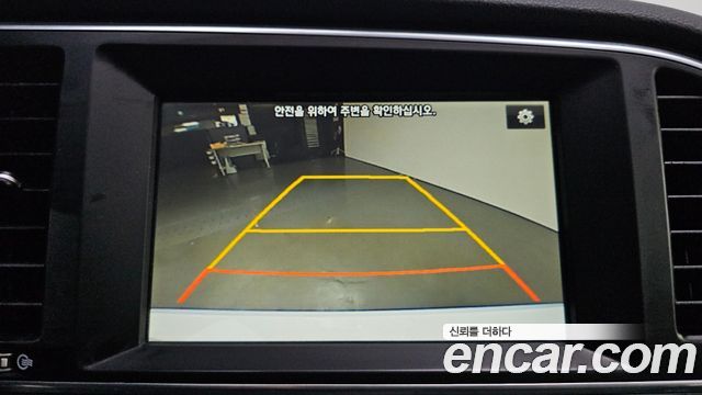 Hyundai AVANTE 2017 — photo 25