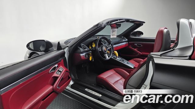 Porsche 718 2018 — photo 13