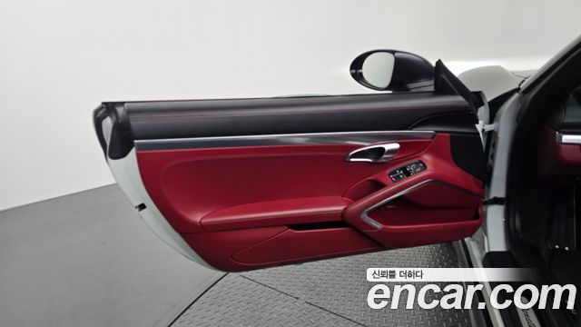 Porsche 718 2018 — photo 14