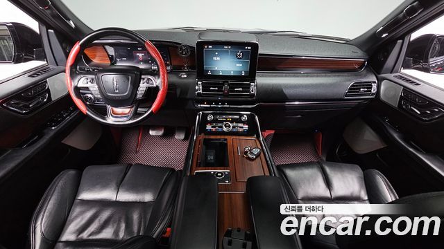 Lincoln Navigator 2021 — photo 10