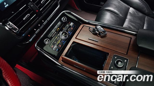 Lincoln Navigator 2021 — photo 12